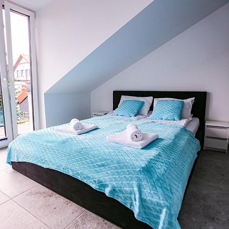 Apart Baltyk Pokoje & Apartamenty Łeba Dış mekan fotoğraf