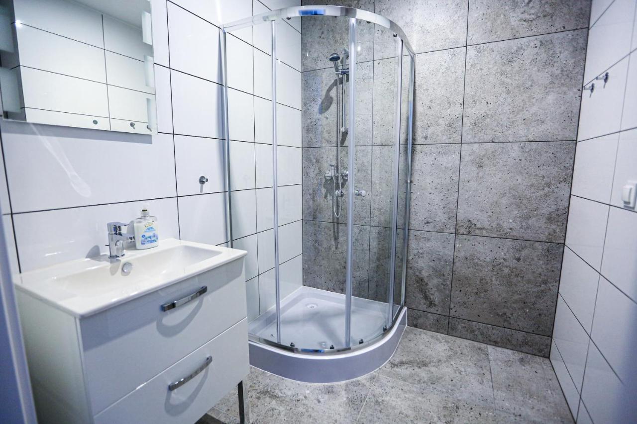 Apart Baltyk Pokoje & Apartamenty Łeba Dış mekan fotoğraf