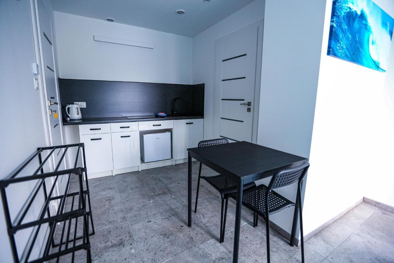 Apart Baltyk Pokoje & Apartamenty Łeba Dış mekan fotoğraf