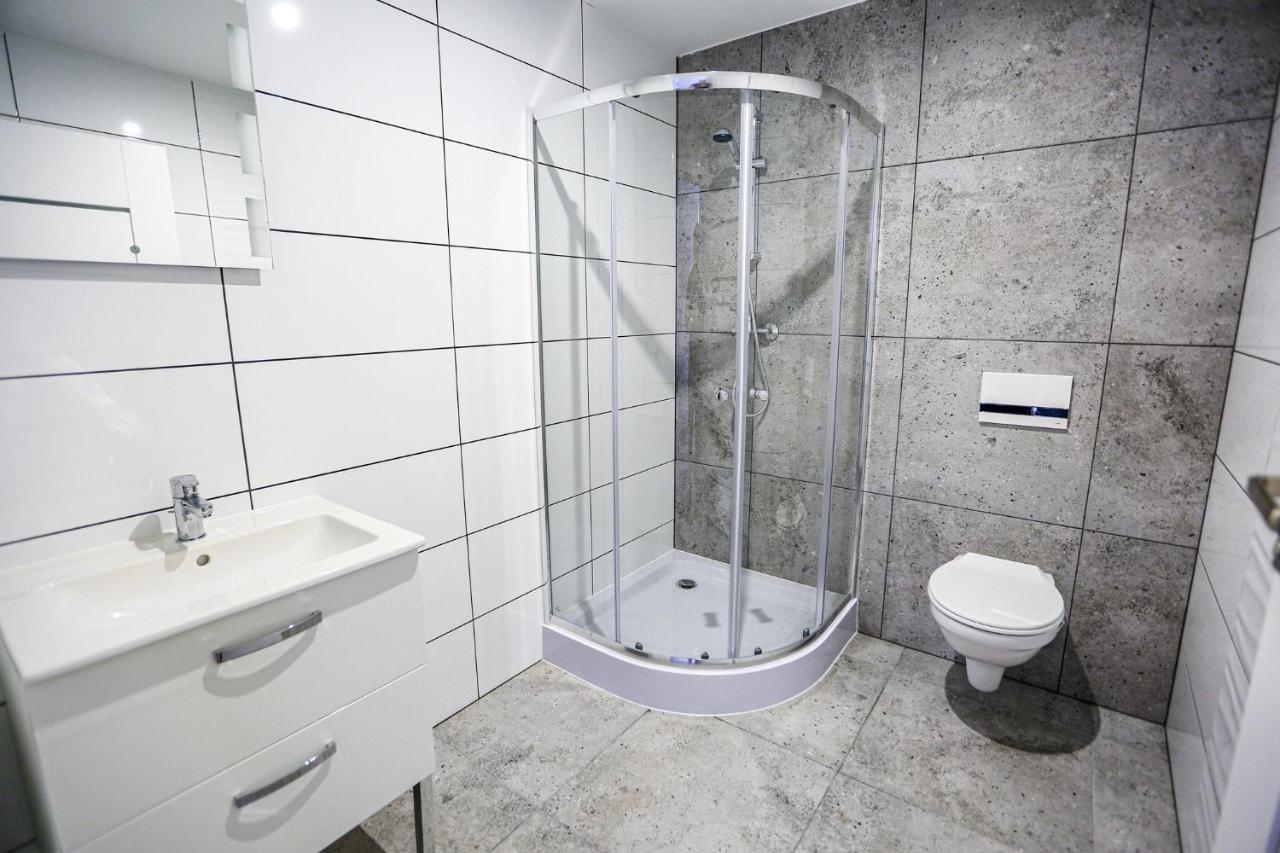 Apart Baltyk Pokoje & Apartamenty Łeba Dış mekan fotoğraf
