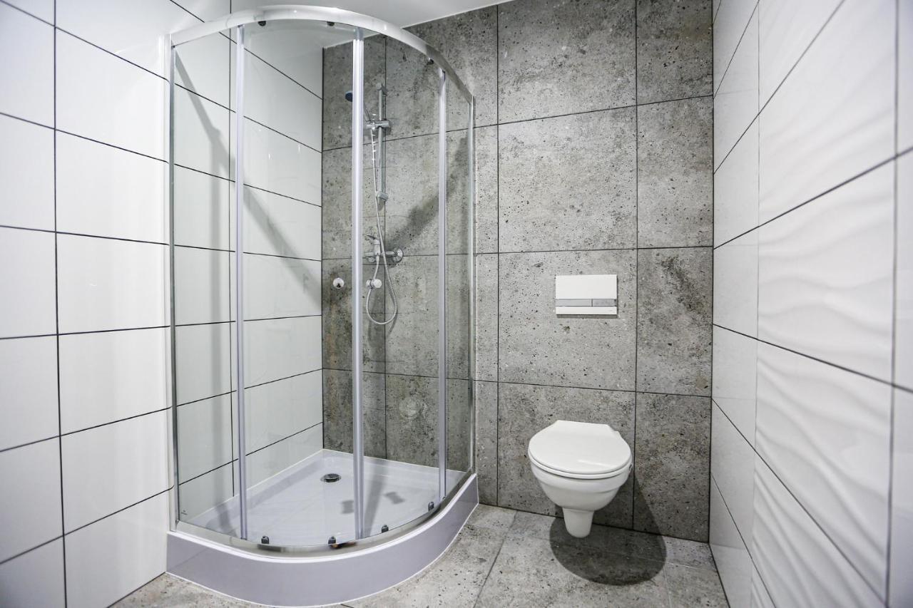 Apart Baltyk Pokoje & Apartamenty Łeba Dış mekan fotoğraf