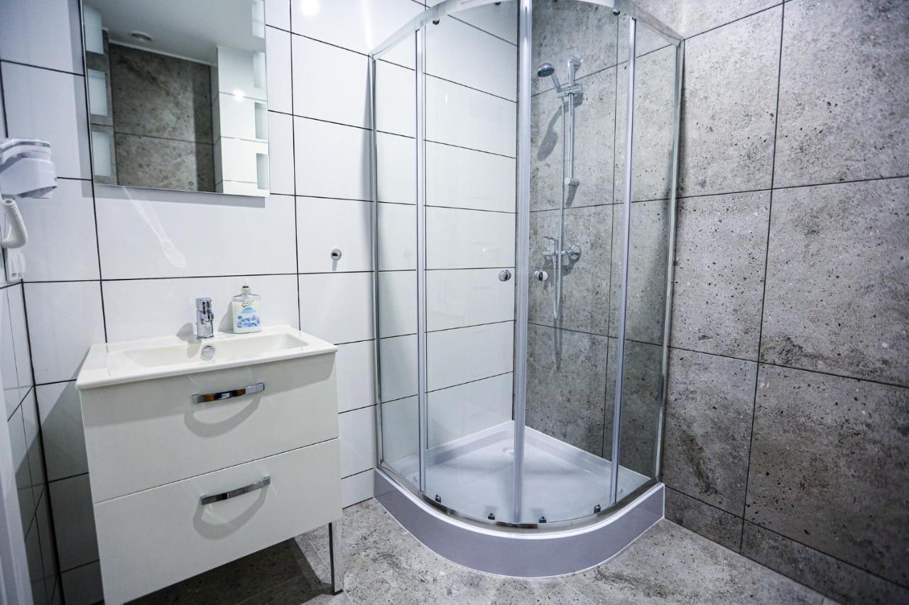 Apart Baltyk Pokoje & Apartamenty Łeba Dış mekan fotoğraf