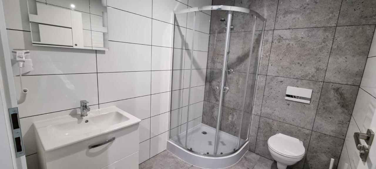 Apart Baltyk Pokoje & Apartamenty Łeba Dış mekan fotoğraf