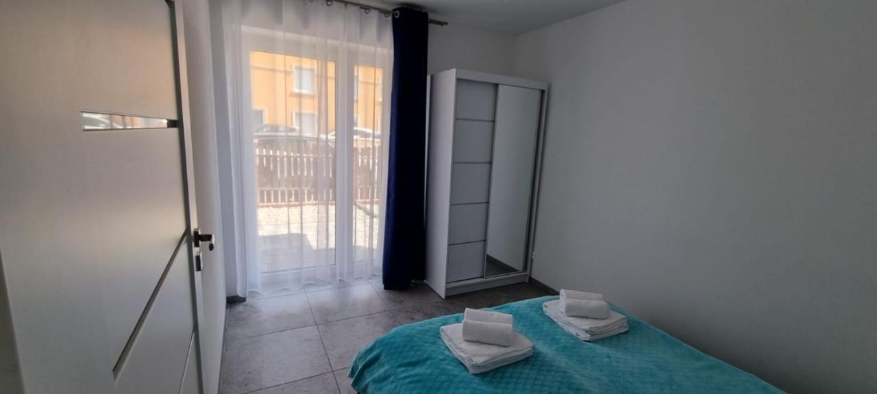 Apart Baltyk Pokoje & Apartamenty Łeba Dış mekan fotoğraf