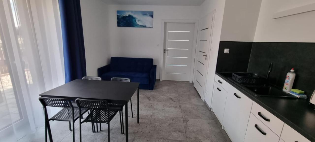 Apart Baltyk Pokoje & Apartamenty Łeba Dış mekan fotoğraf