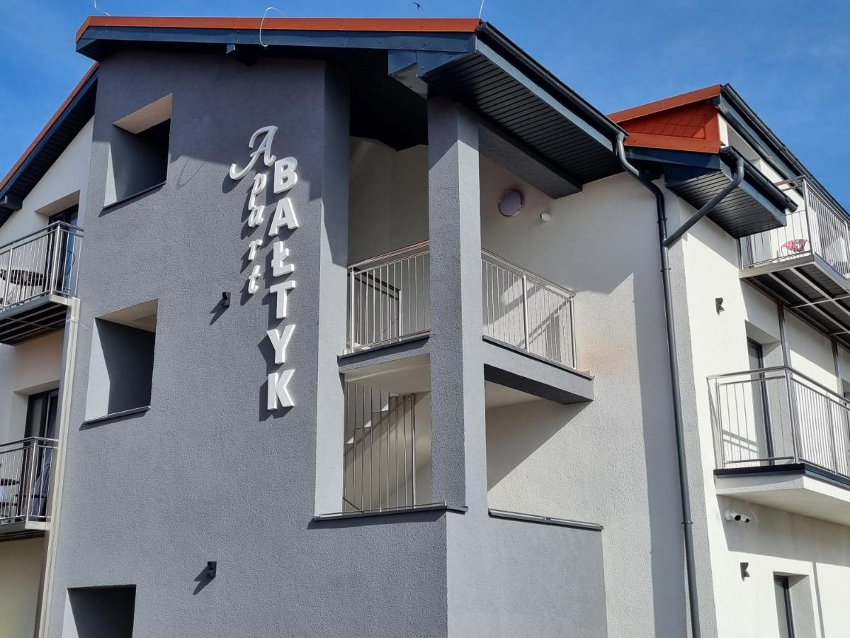 Apart Baltyk Pokoje & Apartamenty Łeba Dış mekan fotoğraf