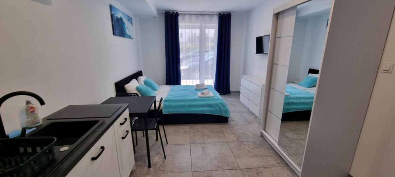 Apart Baltyk Pokoje & Apartamenty Łeba Dış mekan fotoğraf